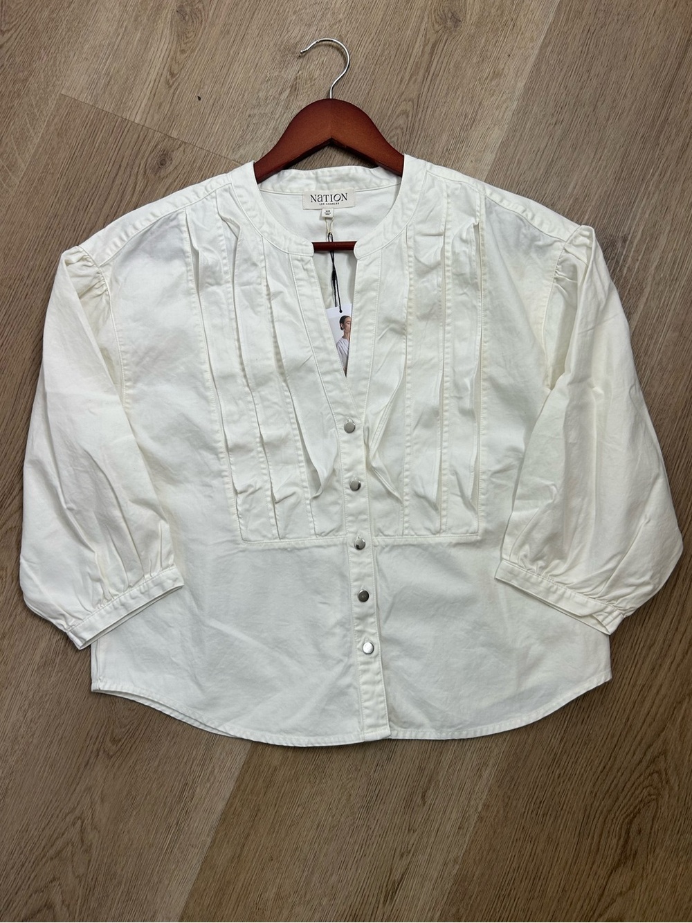 NWT Nation LA 100% Pima Cotton Denim Snap Amelia Rufle Shirt in Cream